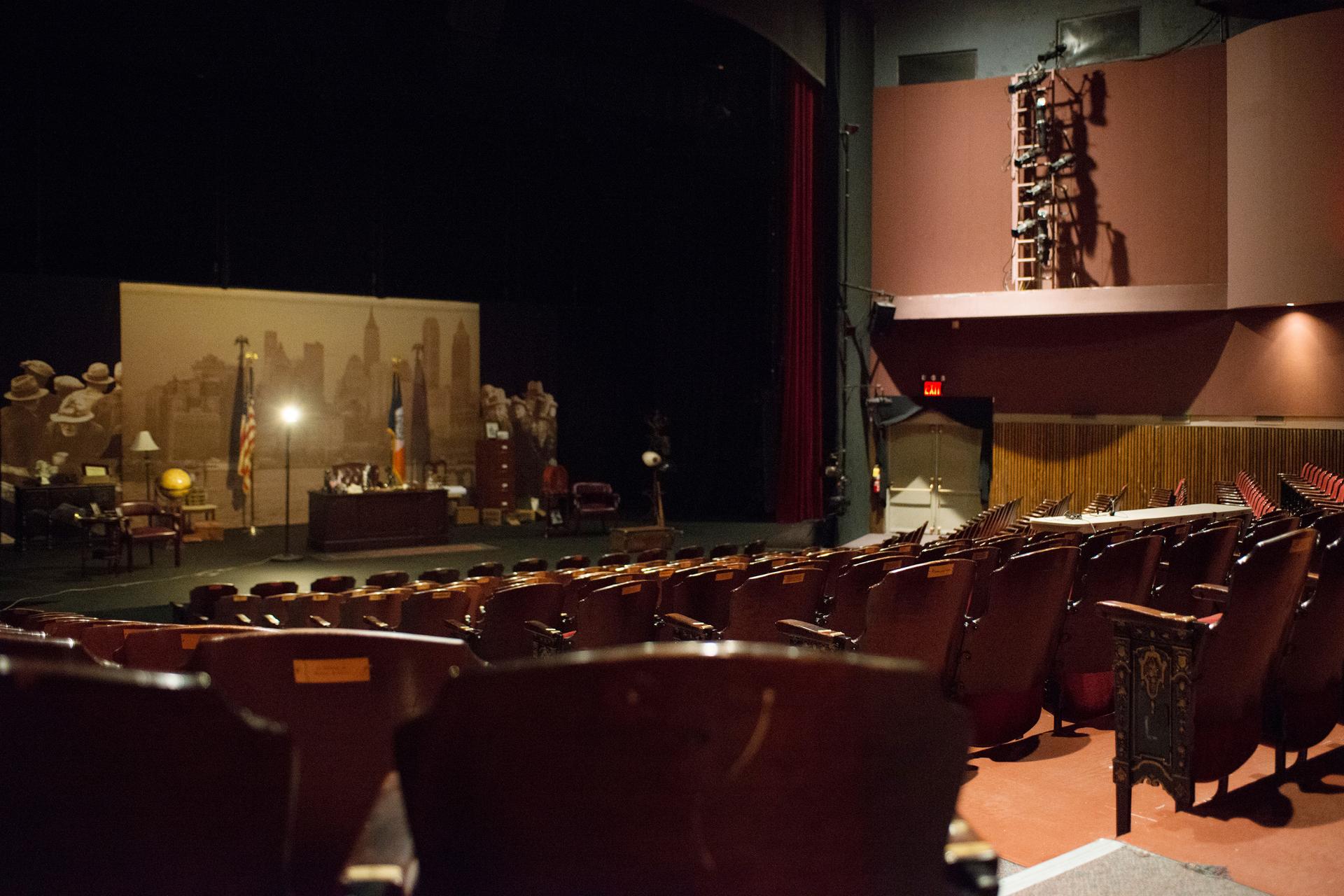 Queens Theatre, interior stage